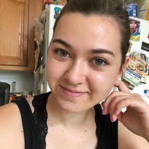 Meet your Posher, Abbie